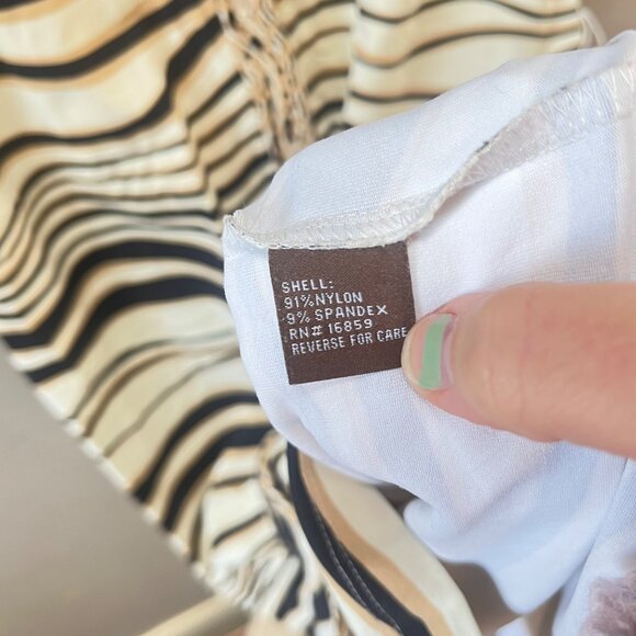 J. McLaughlin Womens Striped Dress With Embellished Neckline & 3/4 Sleeves - Siz - Picture 3 of 6